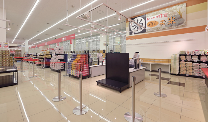 店舗内（レジ周辺）